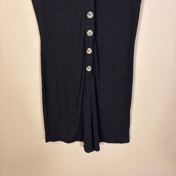 Princess Polly Black Ribbed Collared Button Front Romper US 8 - Picture 4 of 6